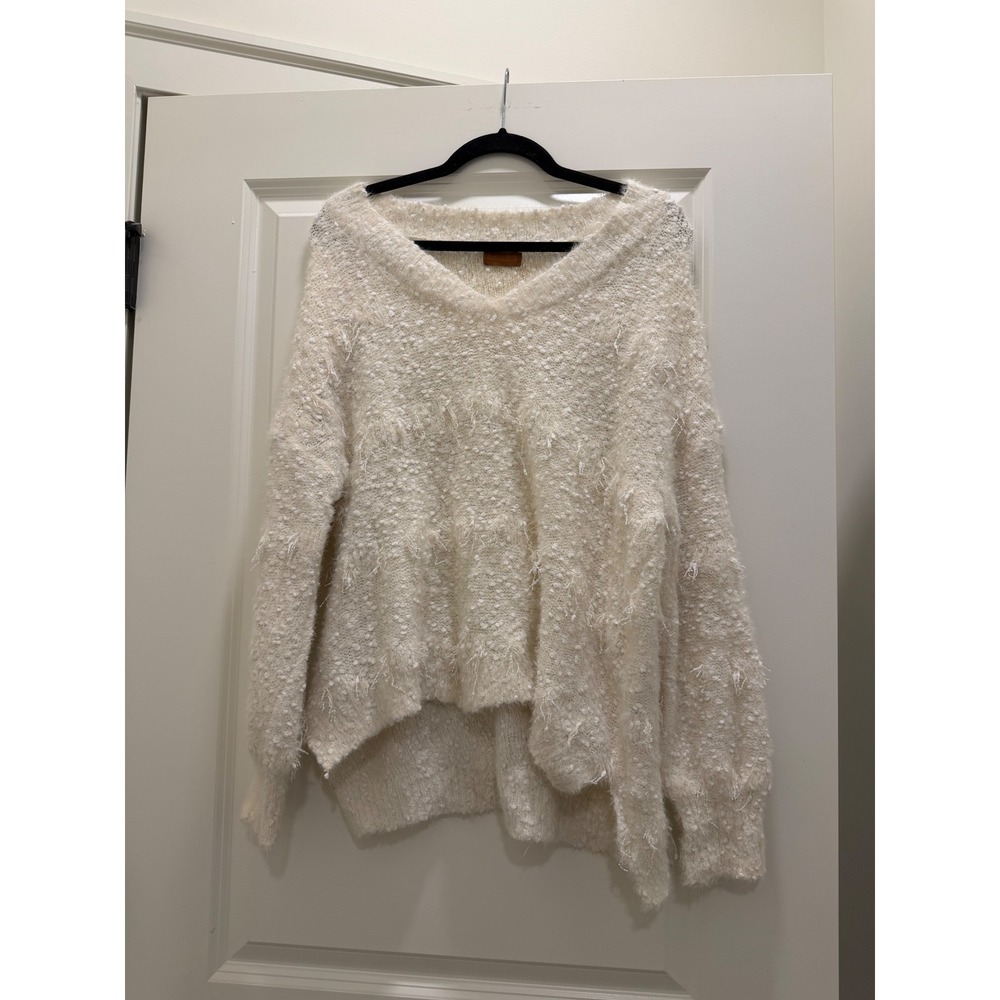 Pol Cream Popcorn Knit V-Neck Sweater Eyelash Fringe High Low Pullover Medium